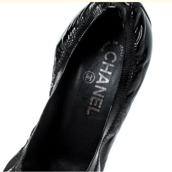 Classic Chanel Pumps! - Picture 2 of 6